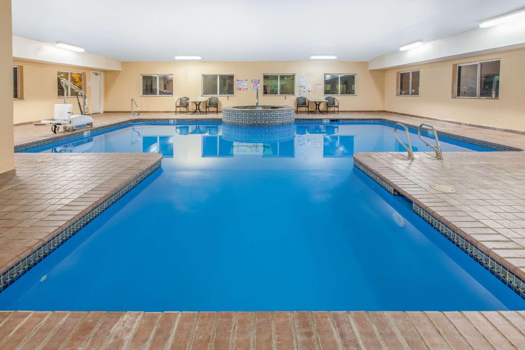 Super 8 By Wyndham Lubbock West Ξενοδοχείο Εξωτερικό φωτογραφία
