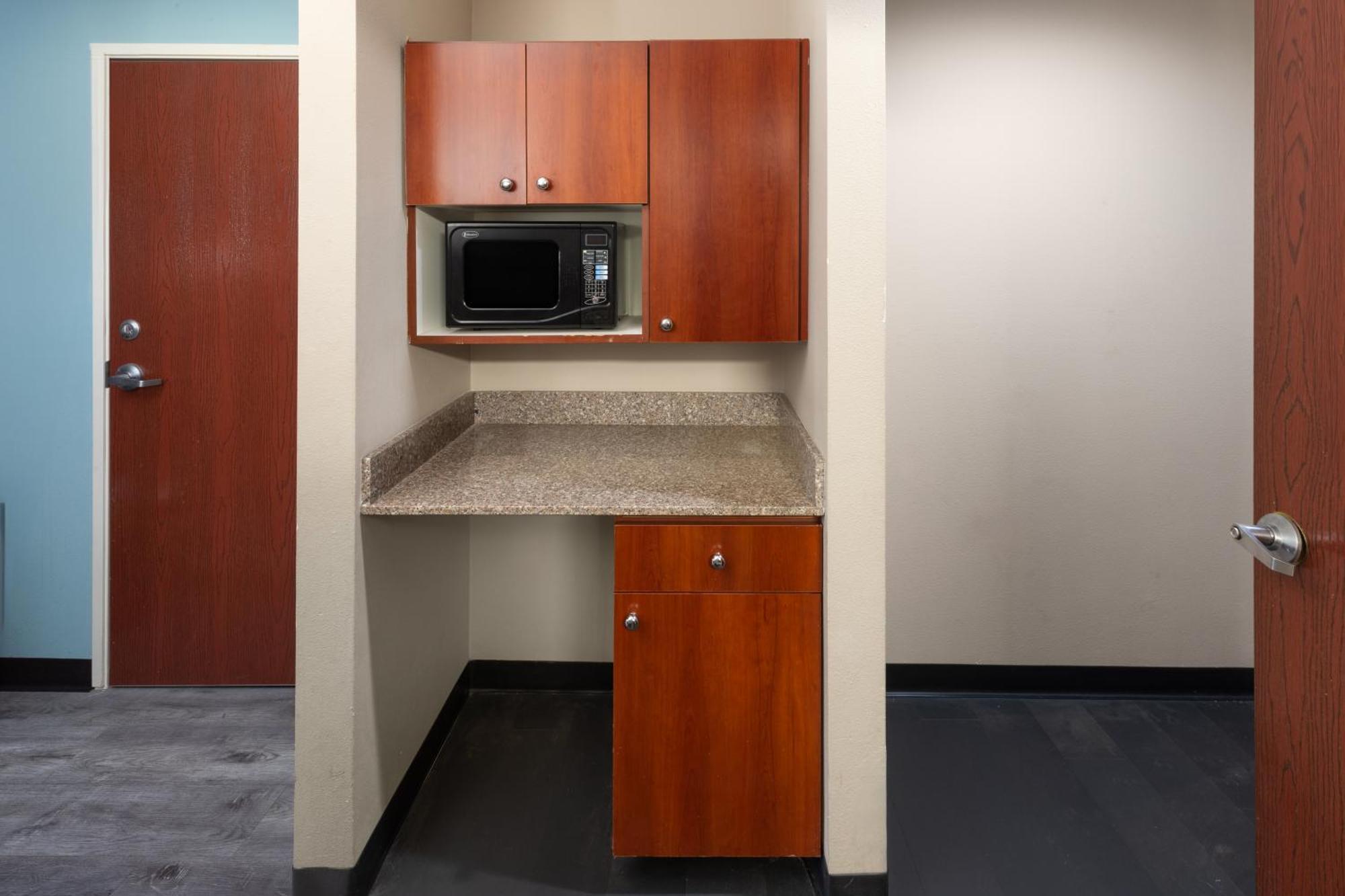 Super 8 By Wyndham Lubbock West Ξενοδοχείο Εξωτερικό φωτογραφία