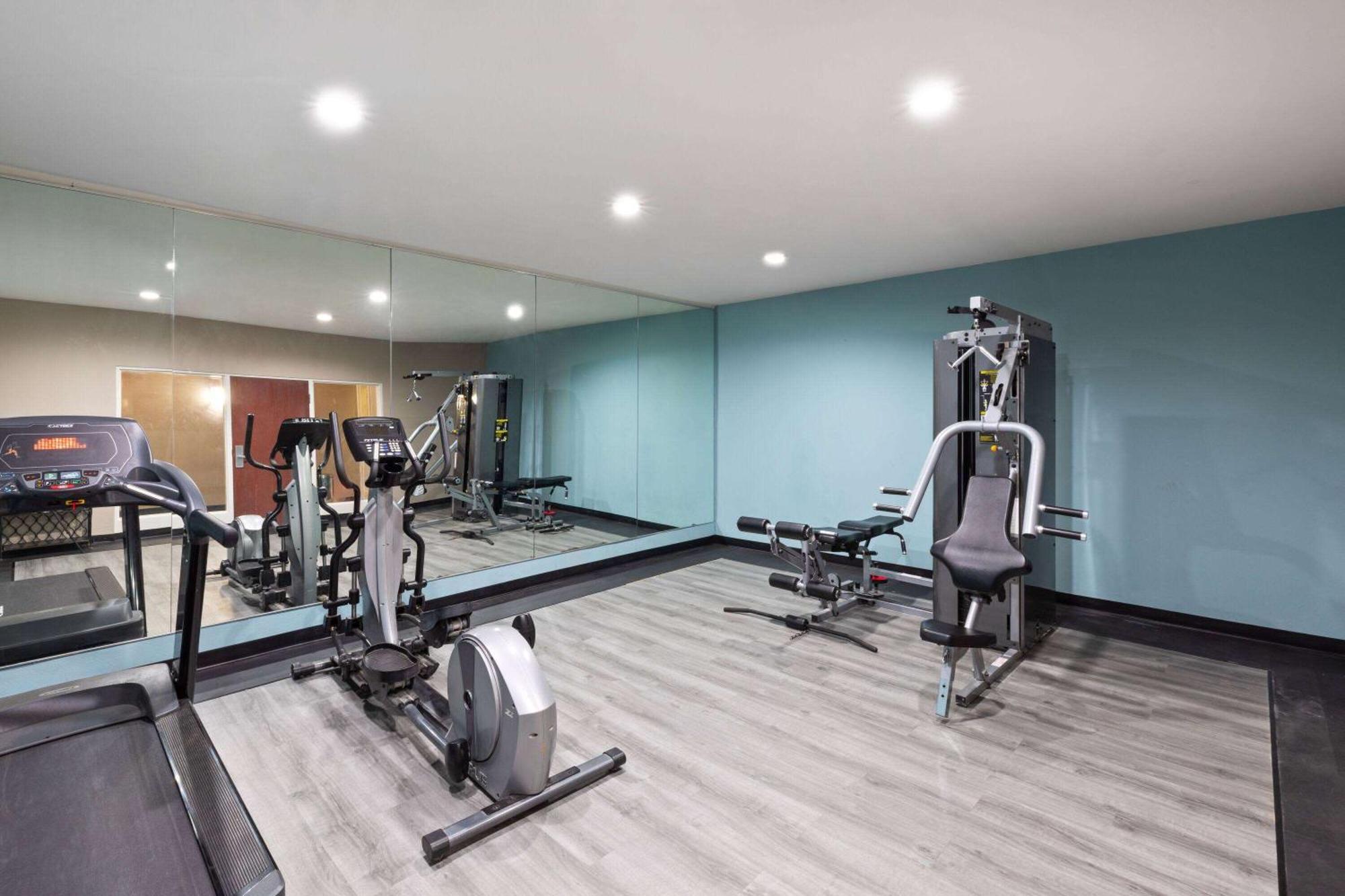 Super 8 By Wyndham Lubbock West Ξενοδοχείο Εξωτερικό φωτογραφία