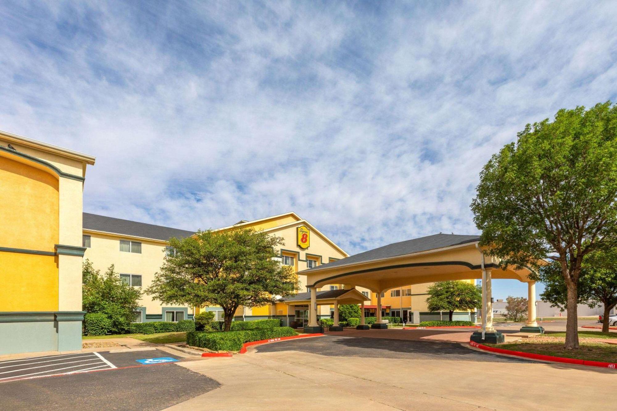 Super 8 By Wyndham Lubbock West Ξενοδοχείο Εξωτερικό φωτογραφία