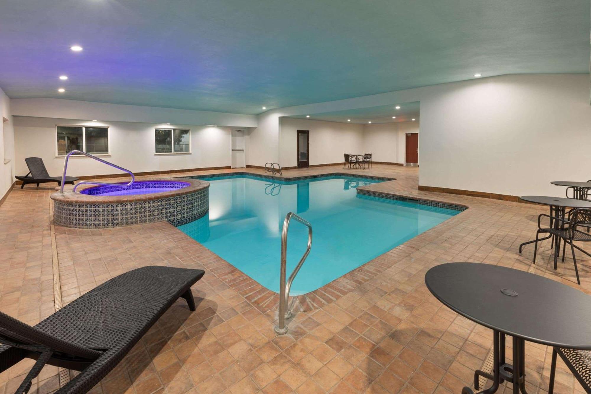 Super 8 By Wyndham Lubbock West Ξενοδοχείο Εξωτερικό φωτογραφία